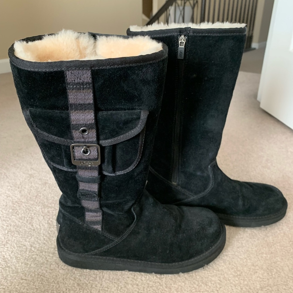 Ugg Retro Cargo Black Pocket Boots, Size 8 USA